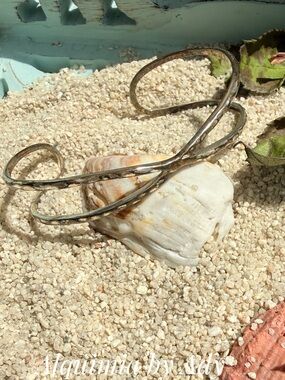 SILVER INFINITY Hammered Bracelet